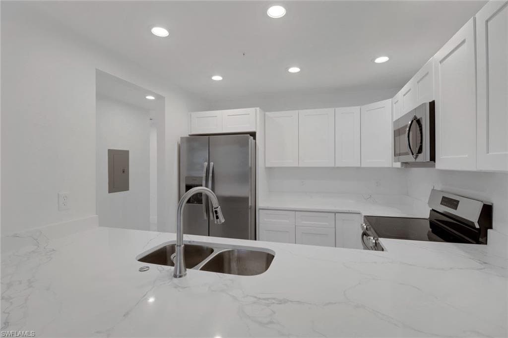 1802 Samantha Gayle WAY 106-6