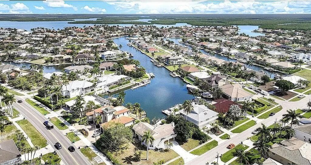 1800 Woodbine CT-43