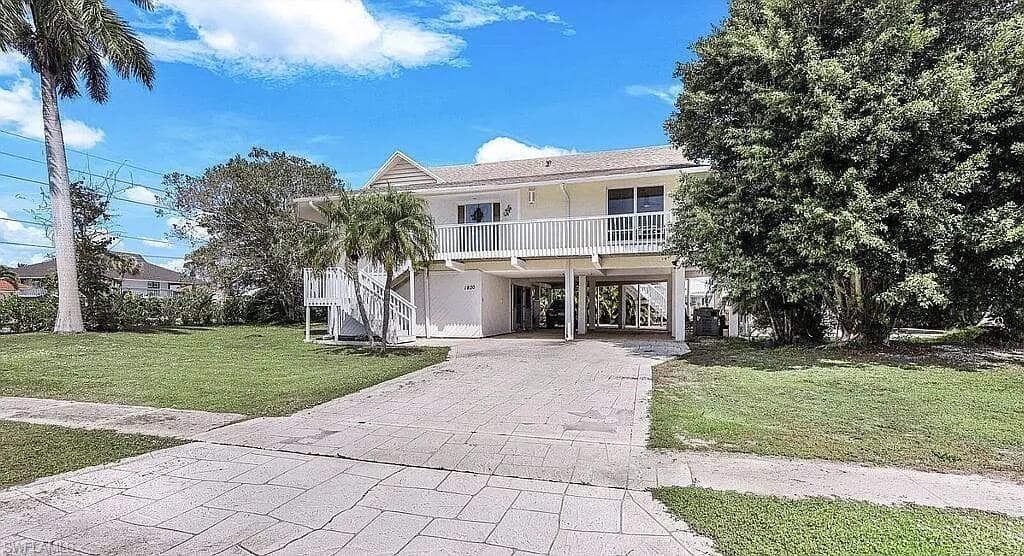 1800 Woodbine CT-3