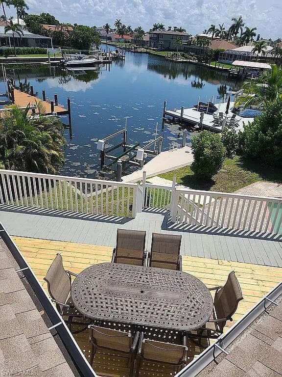 1800 Woodbine CT-9
