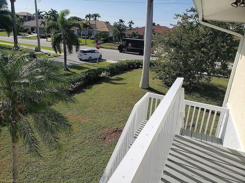 1800 Woodbine CT-38