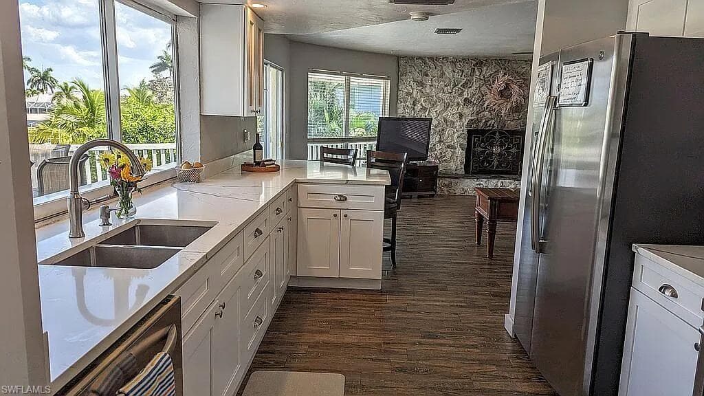 1800 Woodbine CT-21