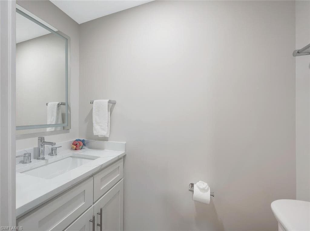 180 6th AVE S 3-32