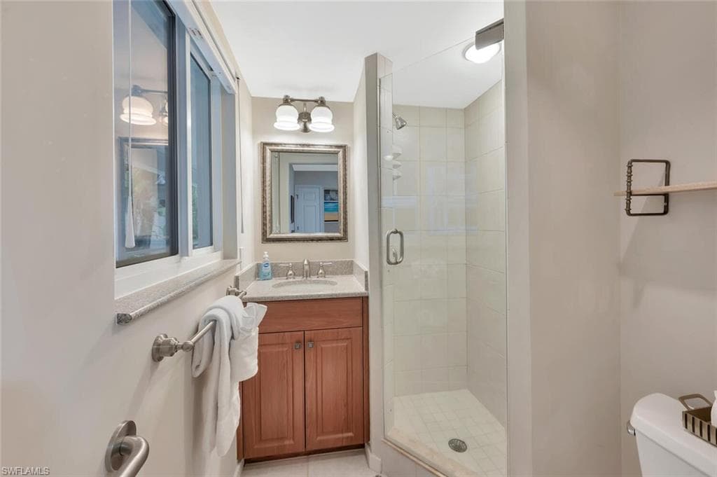 180 6th AVE S 3-21