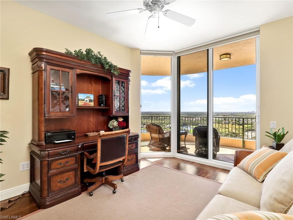 23750 Via Trevi WAY 1901-17