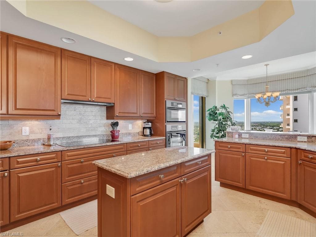 23750 Via Trevi WAY 1901-20