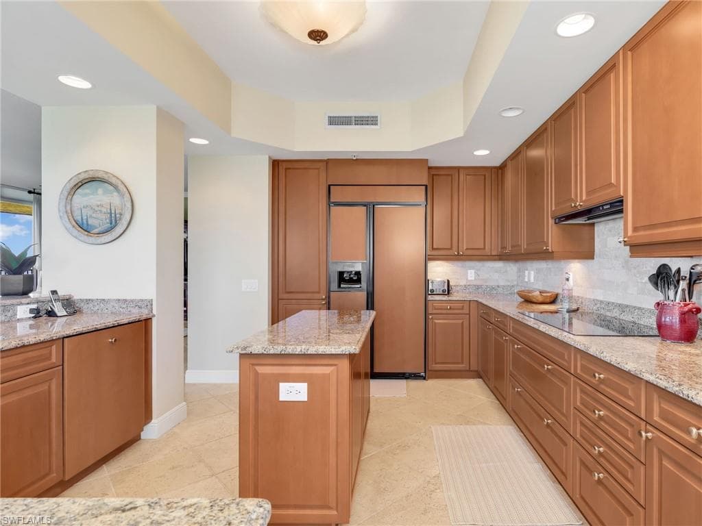 23750 Via Trevi WAY 1901-19
