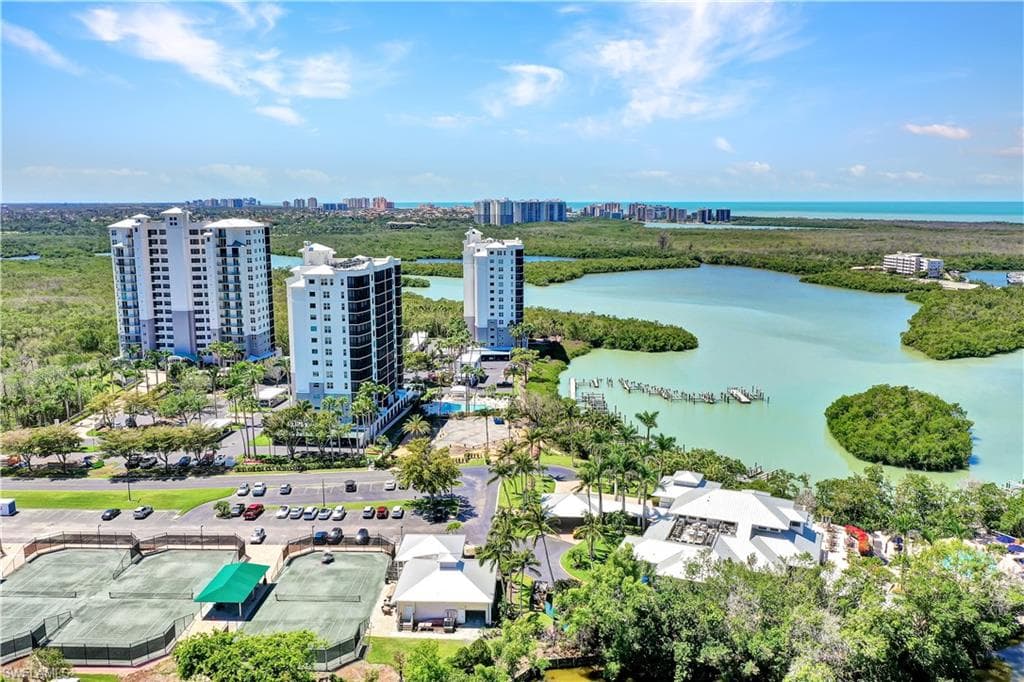 430 Cove Tower DR 403-23