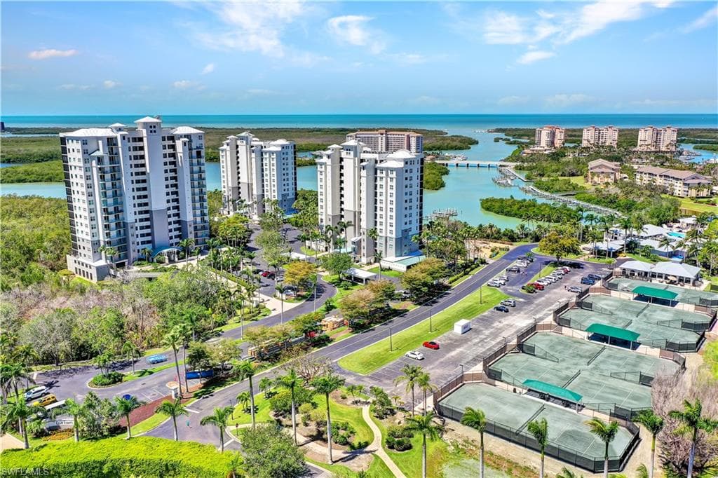 430 Cove Tower DR 403-2