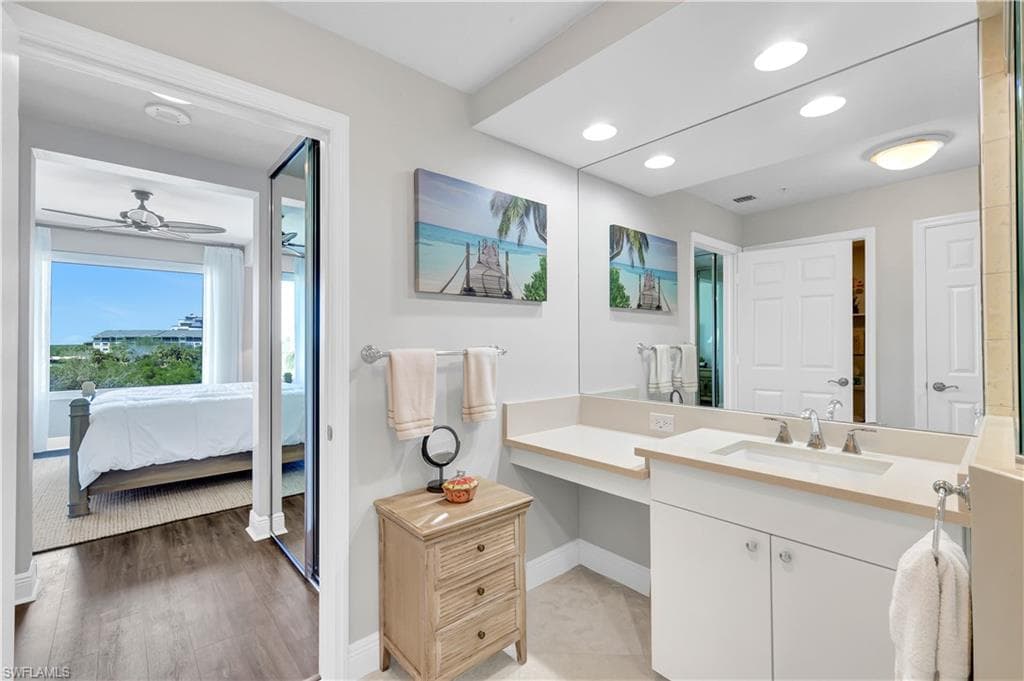 430 Cove Tower DR 403-16