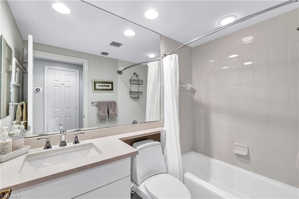 430 Cove Tower DR 403-20