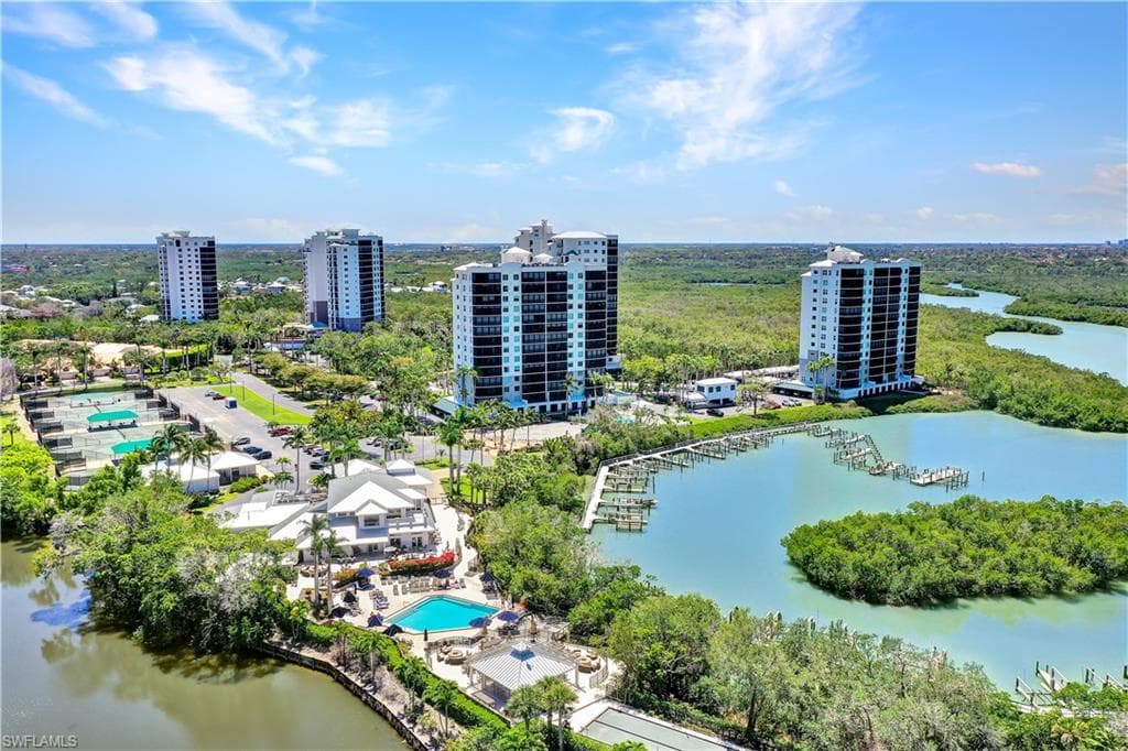 430 Cove Tower DR 403-25