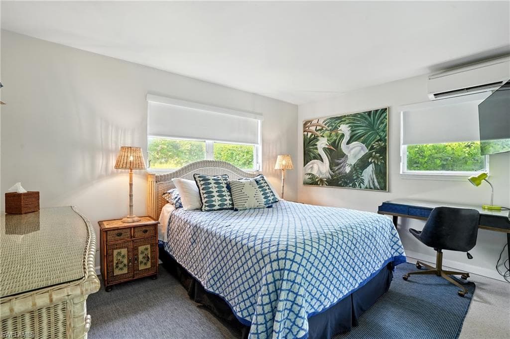 578 14th ST N-16