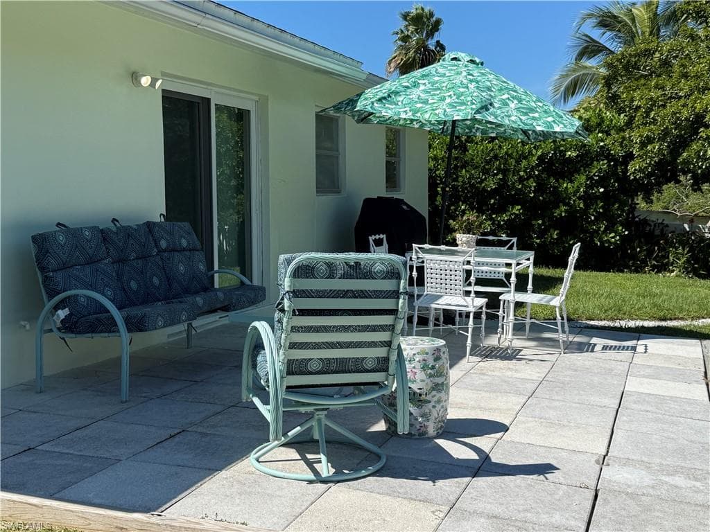 578 14th ST N-24