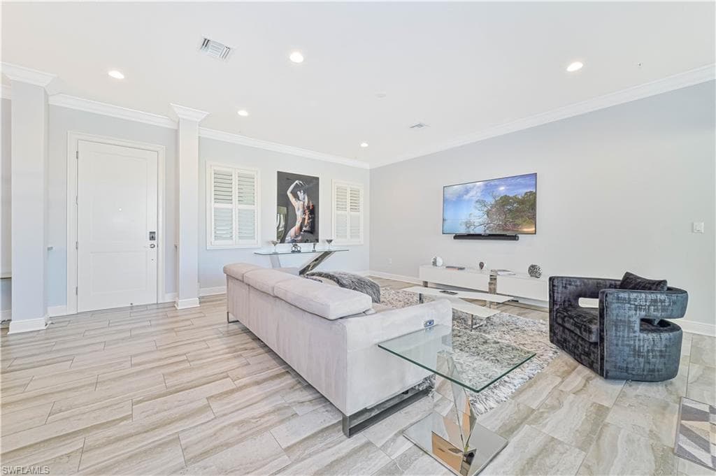21490 Strada Nuova CIR D306-21