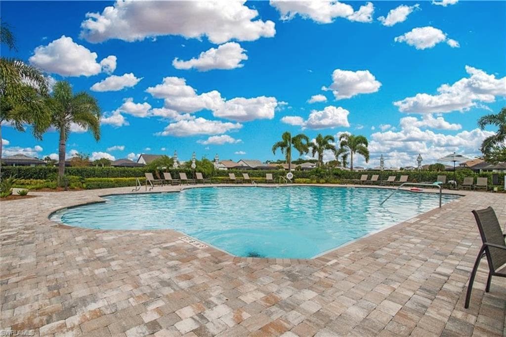 17274 Hadlow PL-32