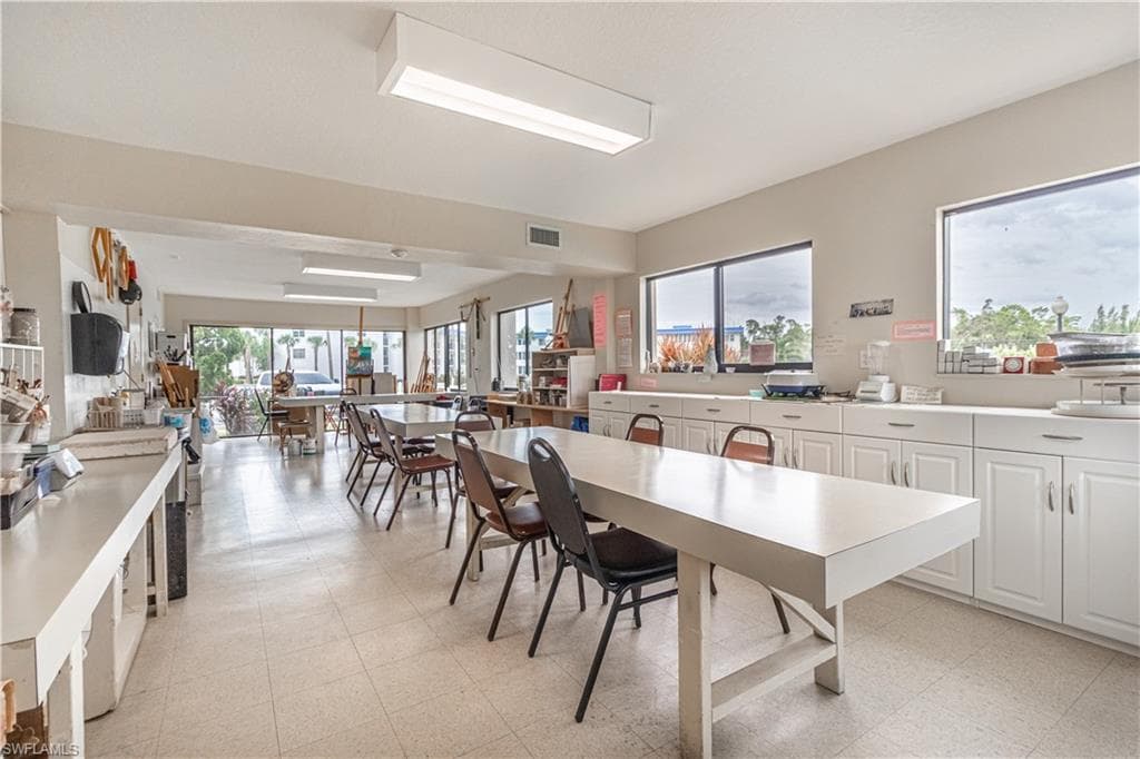 7402 Lake Breeze DR 212-27