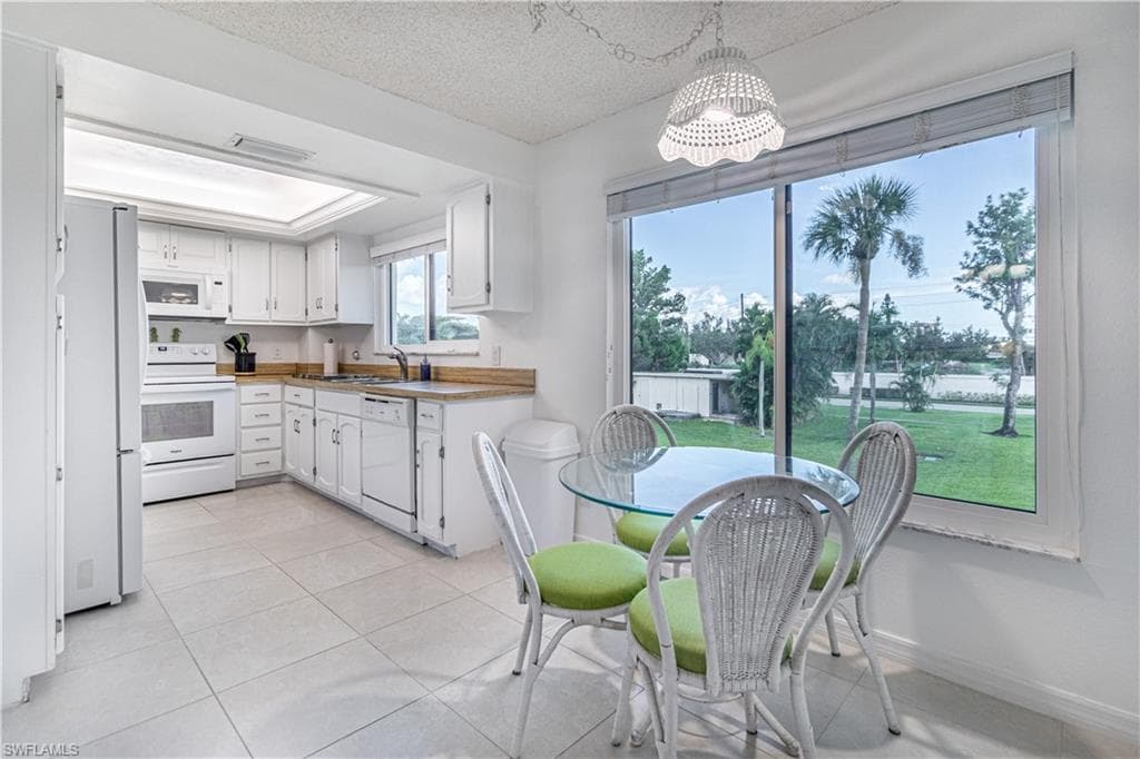 7402 Lake Breeze DR 212-2