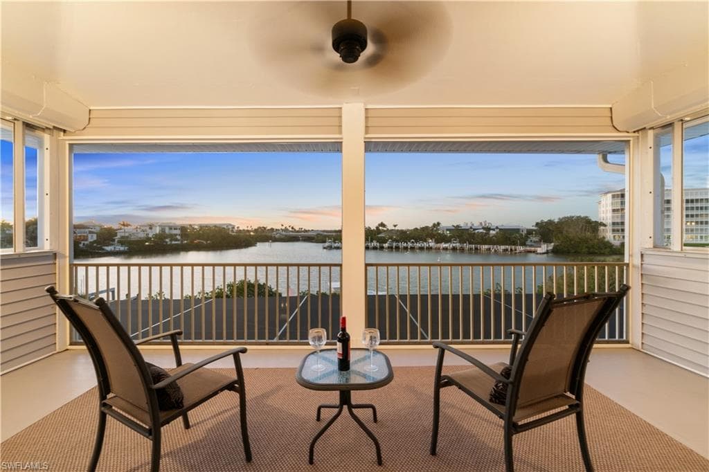 197 San Mateo DR-23