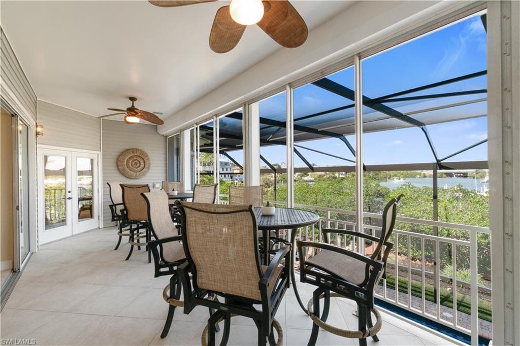 197 San Mateo DR-17
