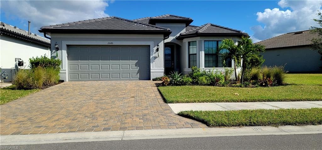 2045 Yellowfin CIR W-2