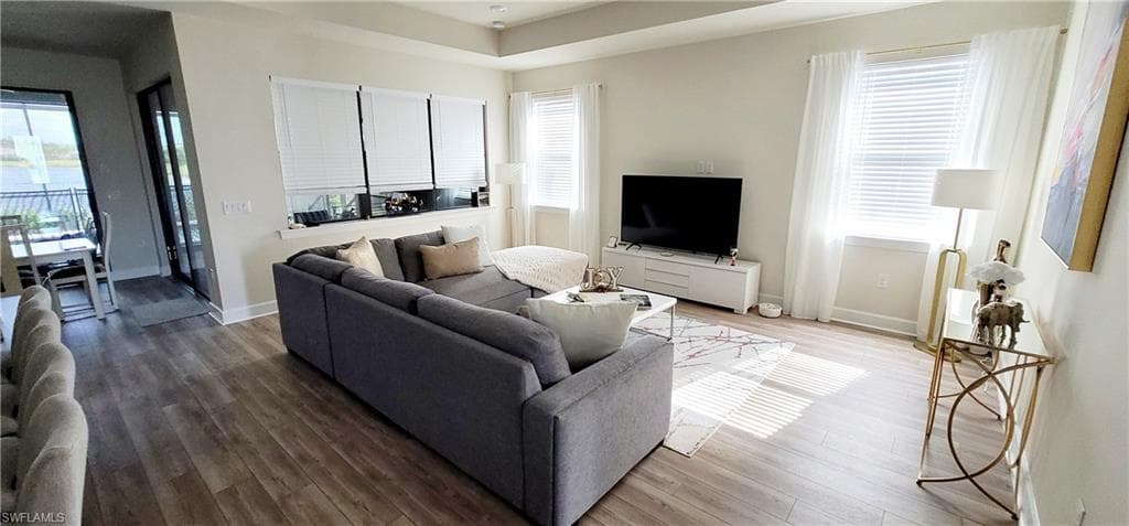 2045 Yellowfin CIR W-6