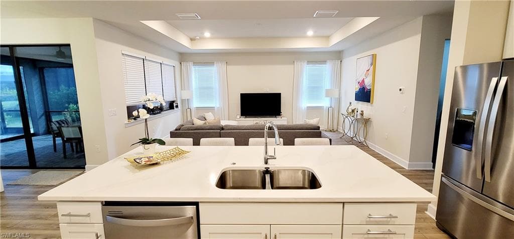 2045 Yellowfin CIR W-4