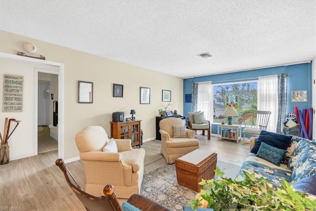 1376 S Brandywine CIR 4-8