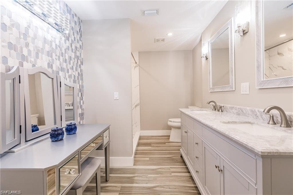 1455 Curlew AVE 1-11