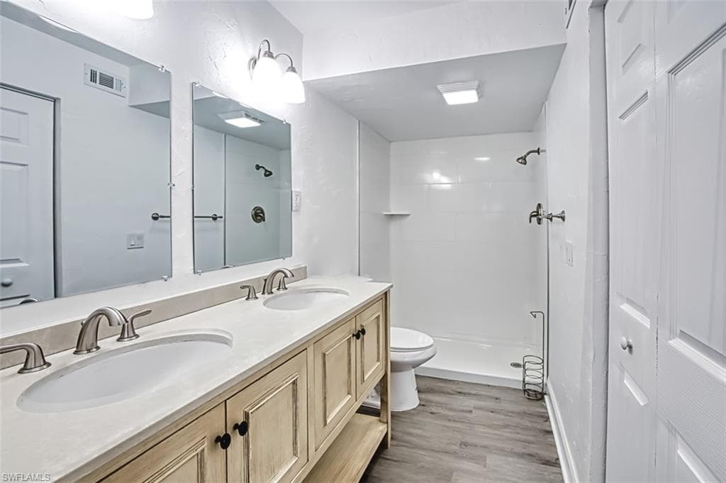 10022 Oxfordshire LN 105-23
