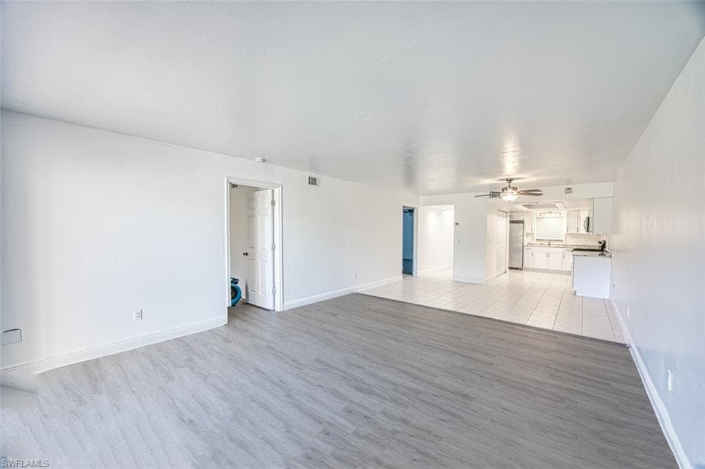 10022 Oxfordshire LN 105-12