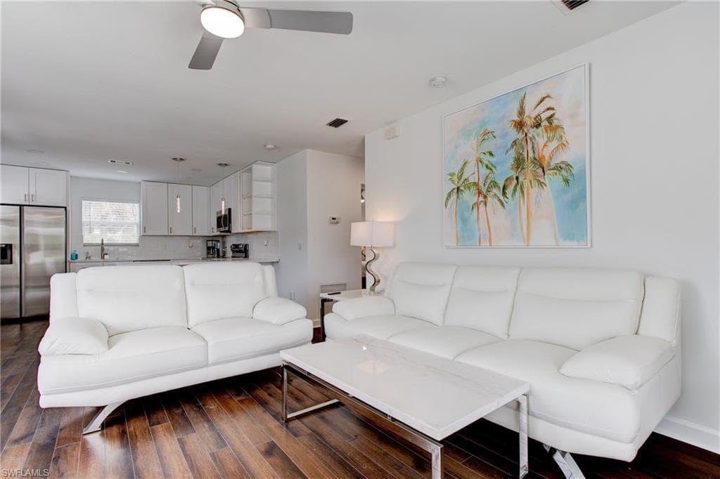 126 Andre Mar DR-17