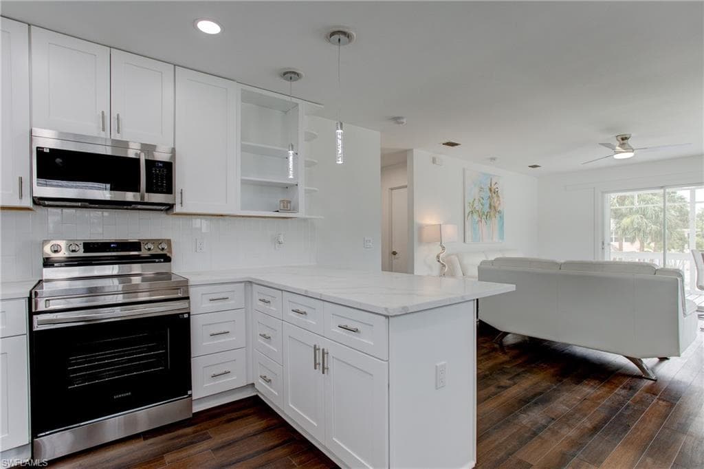 126 Andre Mar DR-26