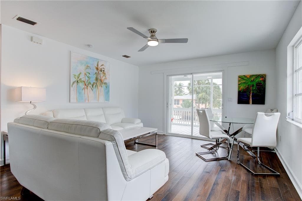 126 Andre Mar DR-15