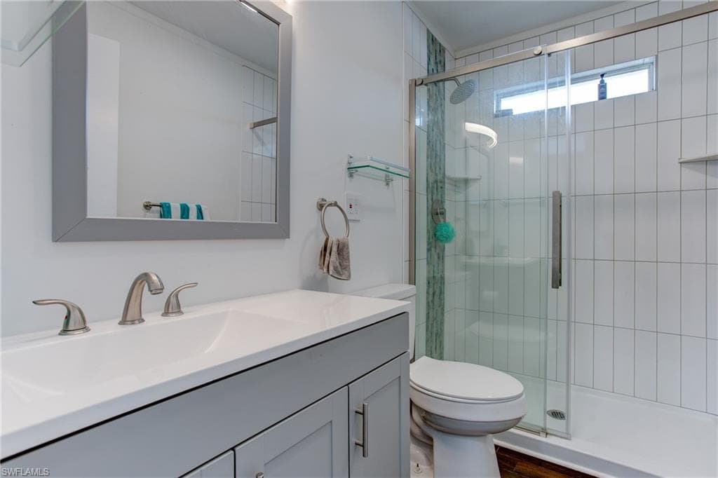 126 Andre Mar DR-31