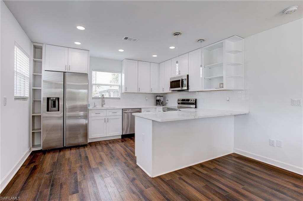 126 Andre Mar DR-21