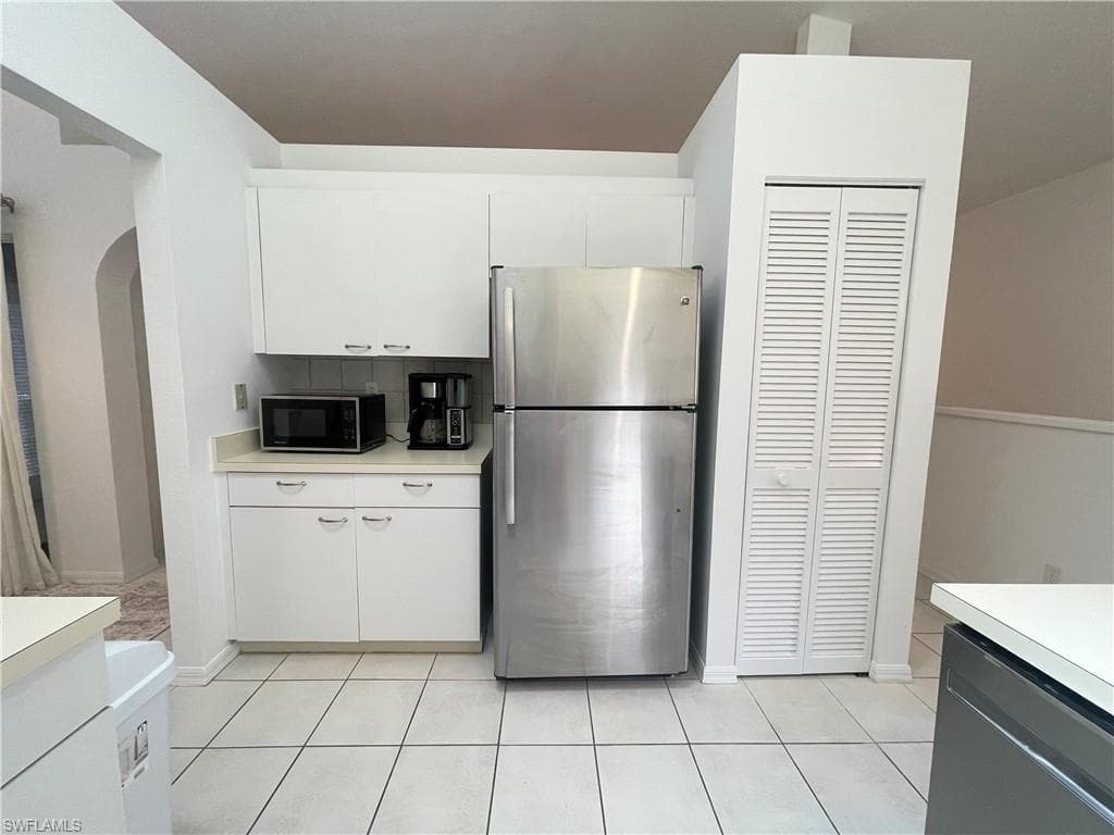 341 Emerald Bay CIR T5-6