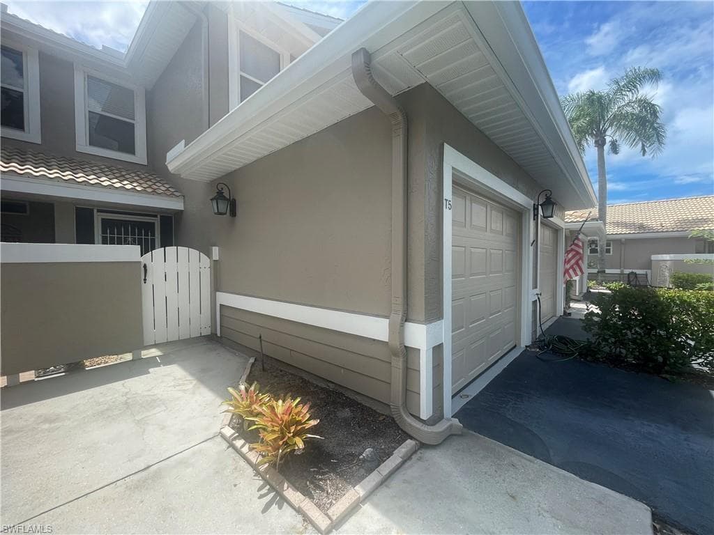 341 Emerald Bay CIR T5-17