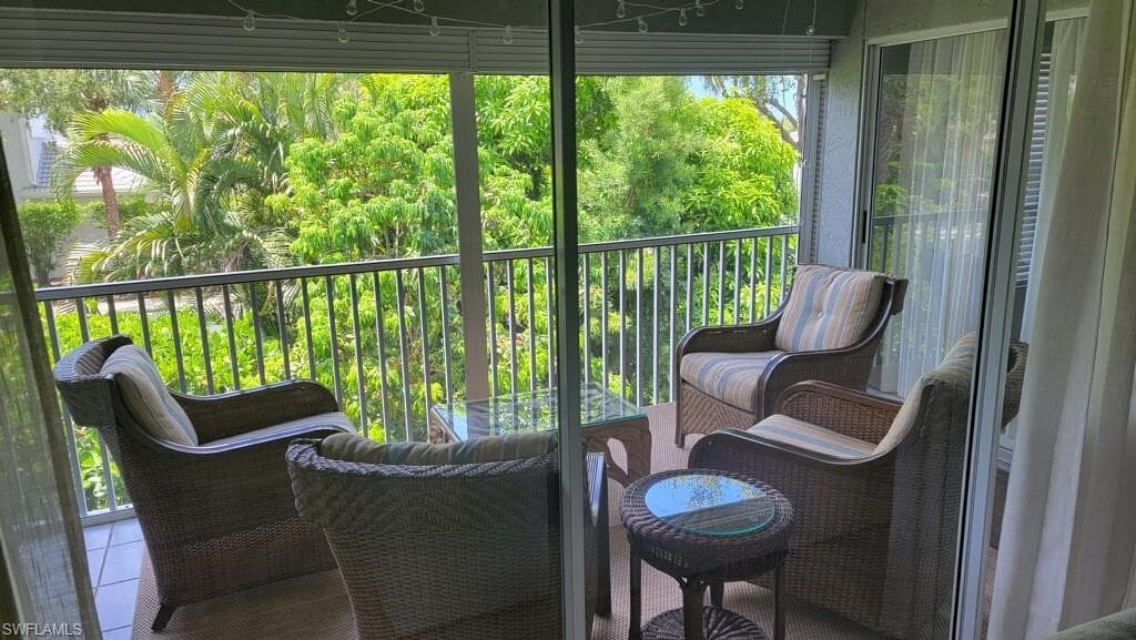 341 Emerald Bay CIR T5-10
