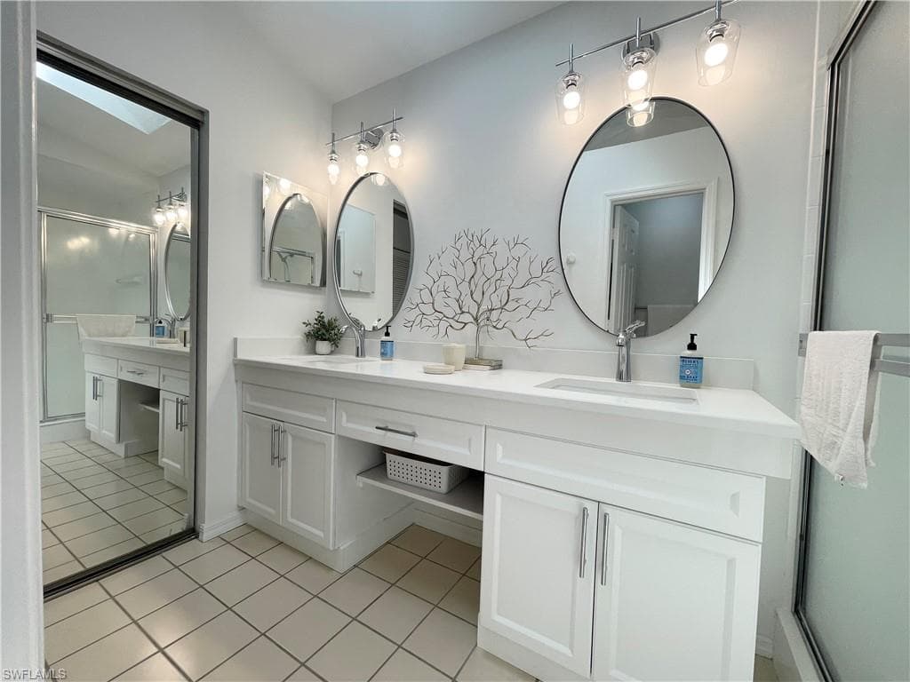 341 Emerald Bay CIR T5-14