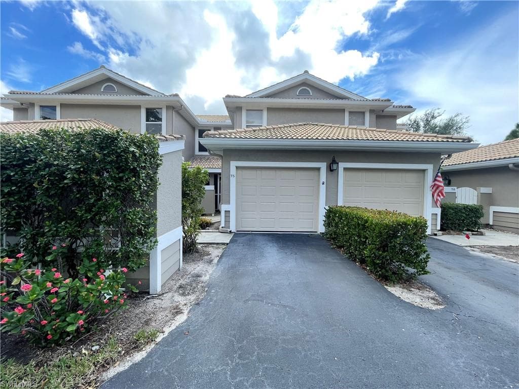 341 Emerald Bay CIR T5-18