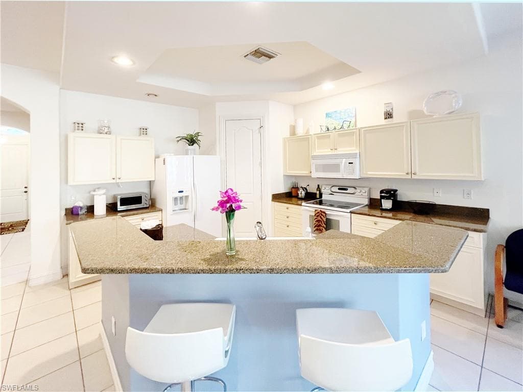 1366 Serrano CIR-6