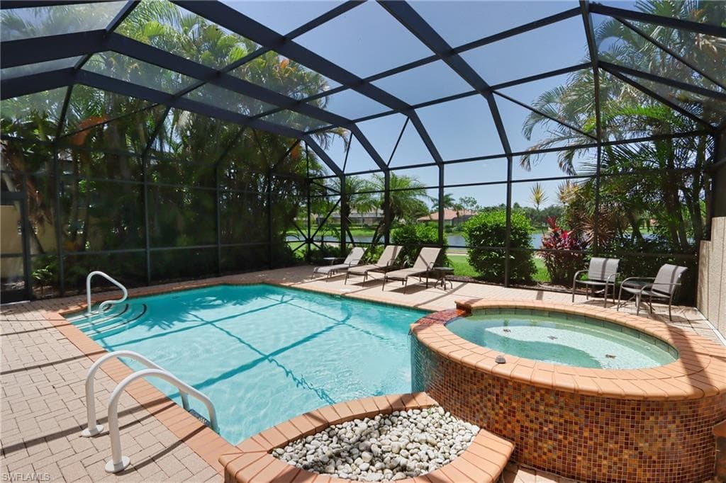 5901 Ashford LN-29