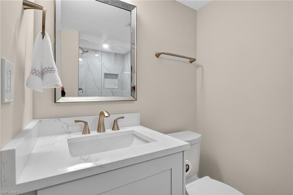 29 High Point CIR E 204-20