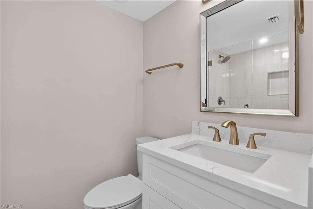 29 High Point CIR E 204-14