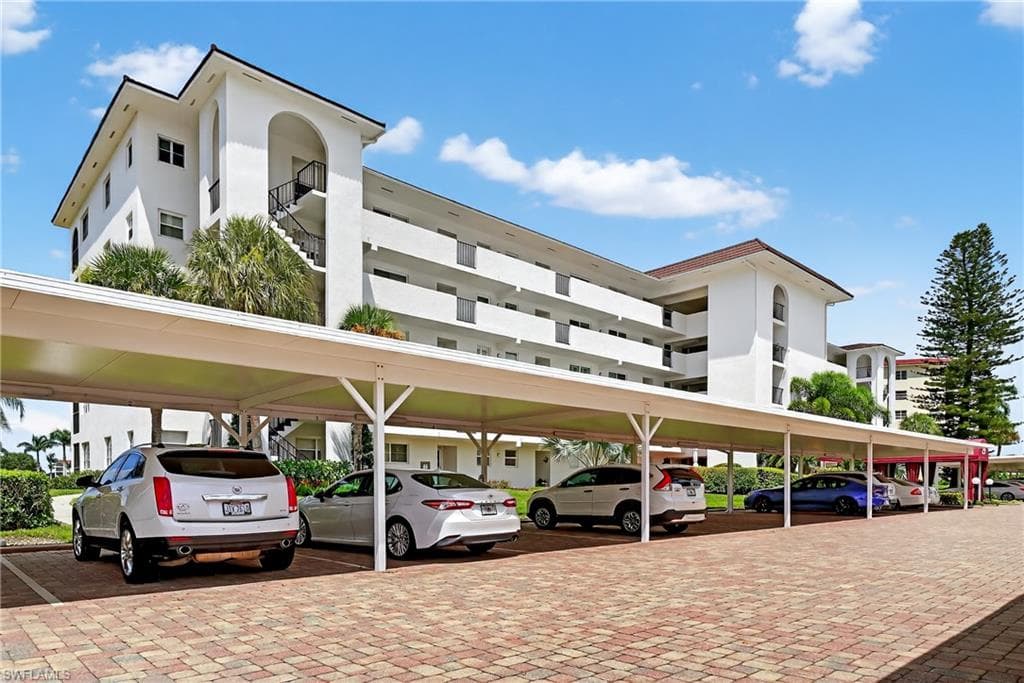 29 High Point CIR E 204-25