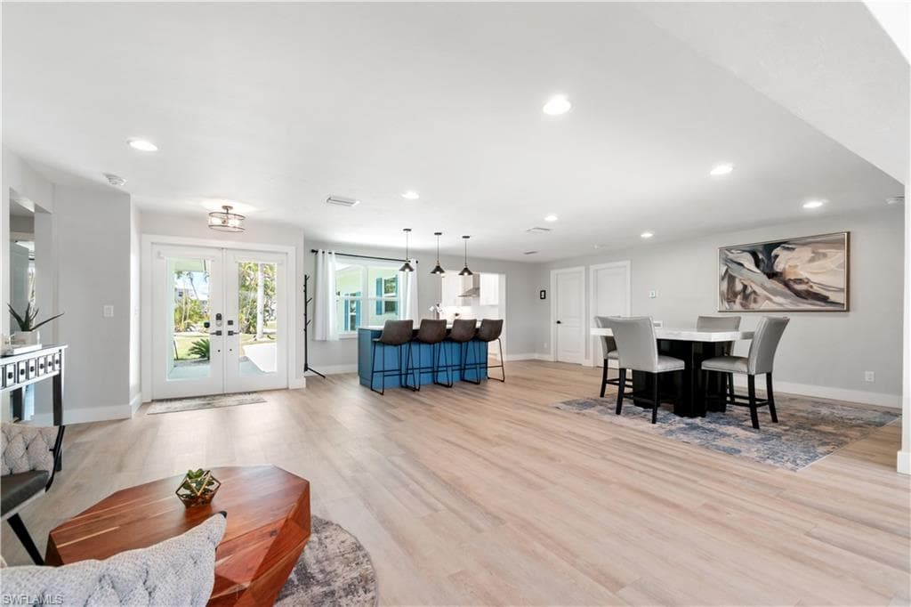 5161 Williams DR-20