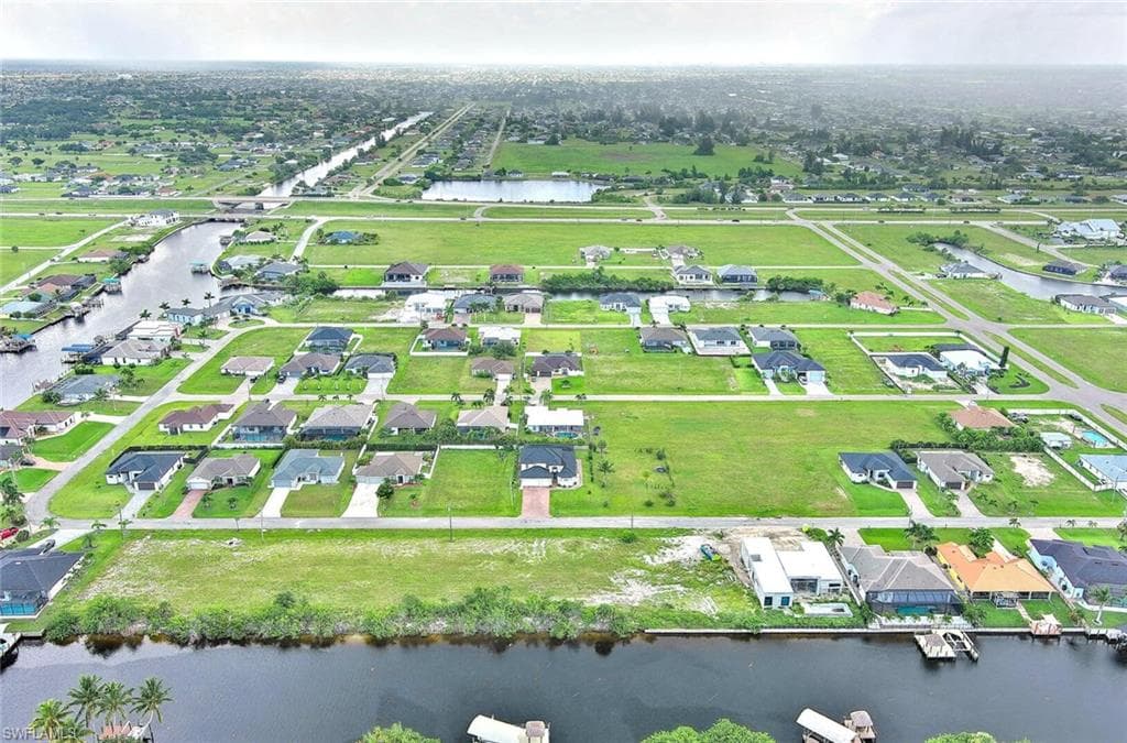 1025 NW 35th PL-22