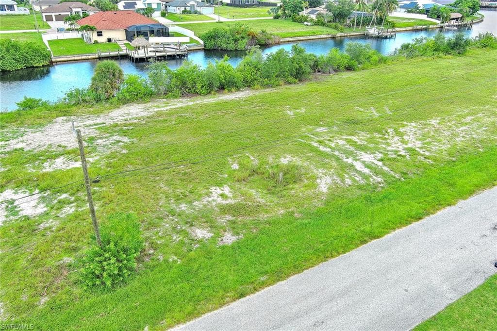 1025 NW 35th PL-5