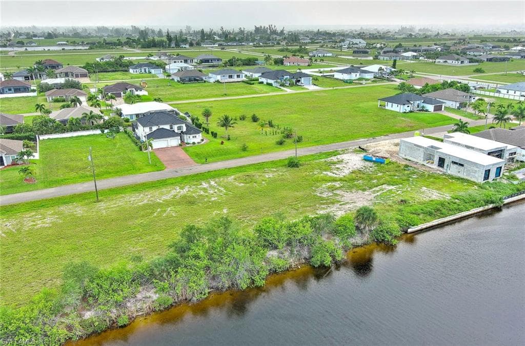 1025 NW 35th PL-30